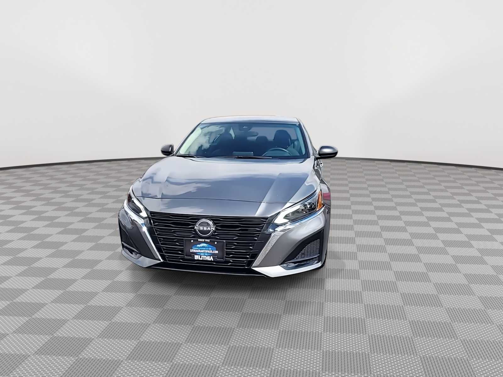 Thumbnail: 2025 Nissan Altima - 3