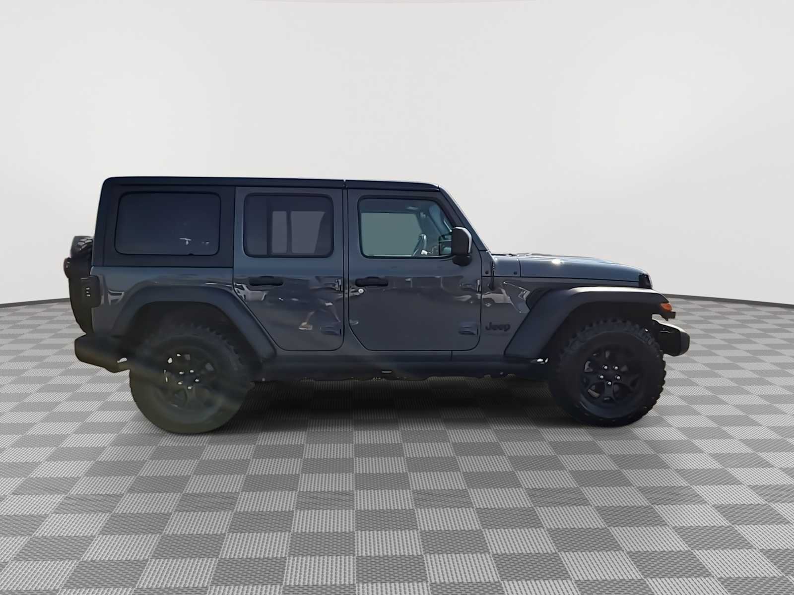 Thumbnail: 2021 Jeep Wrangler - 8
