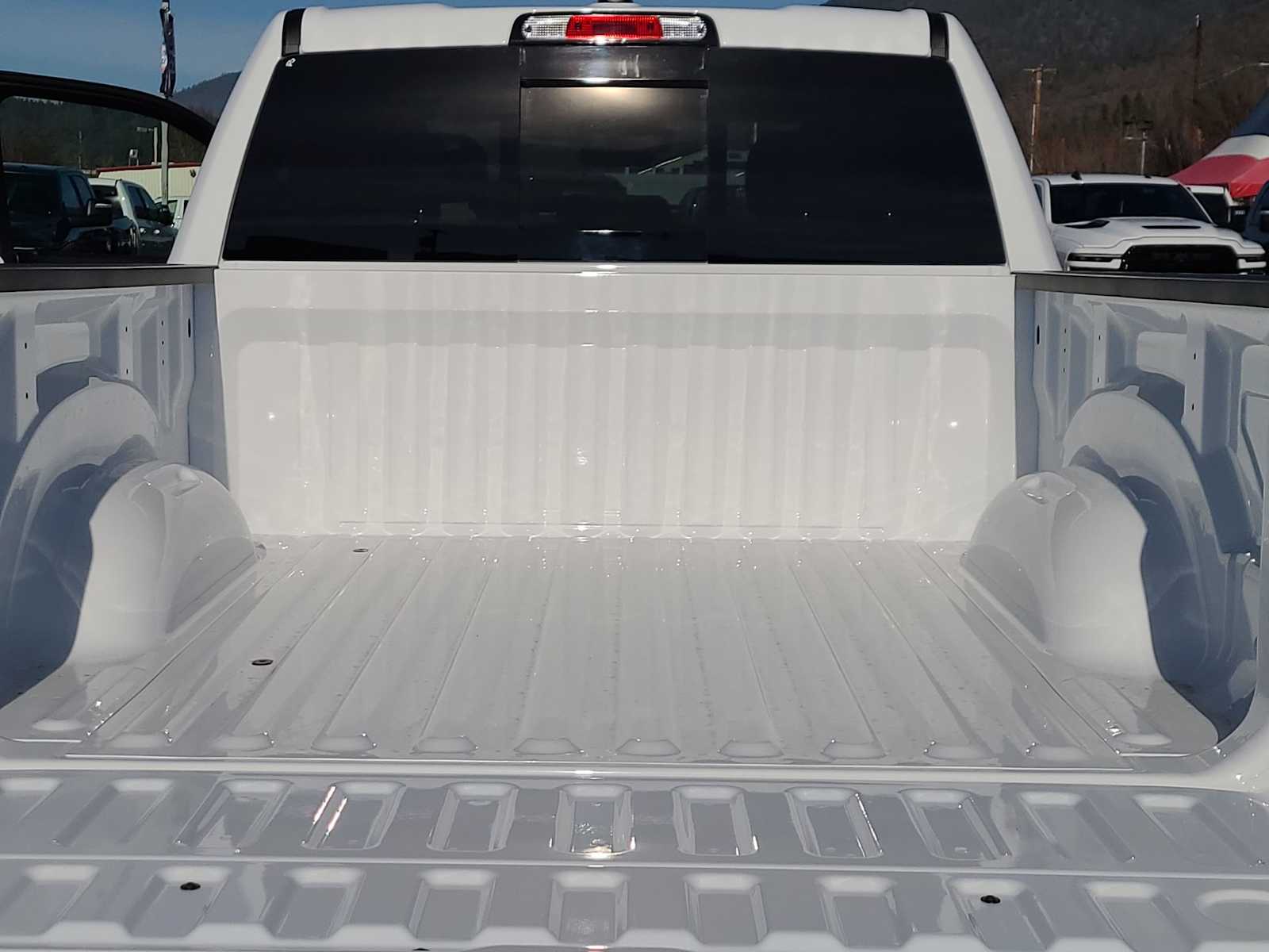 Thumbnail: 2025 RAM 1500 - 27