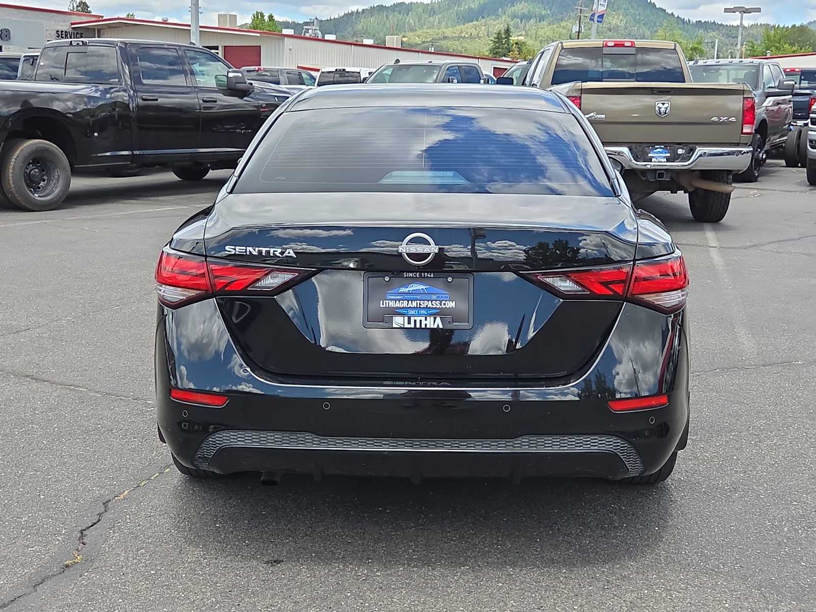 Thumbnail: 2024 Nissan Sentra - 13