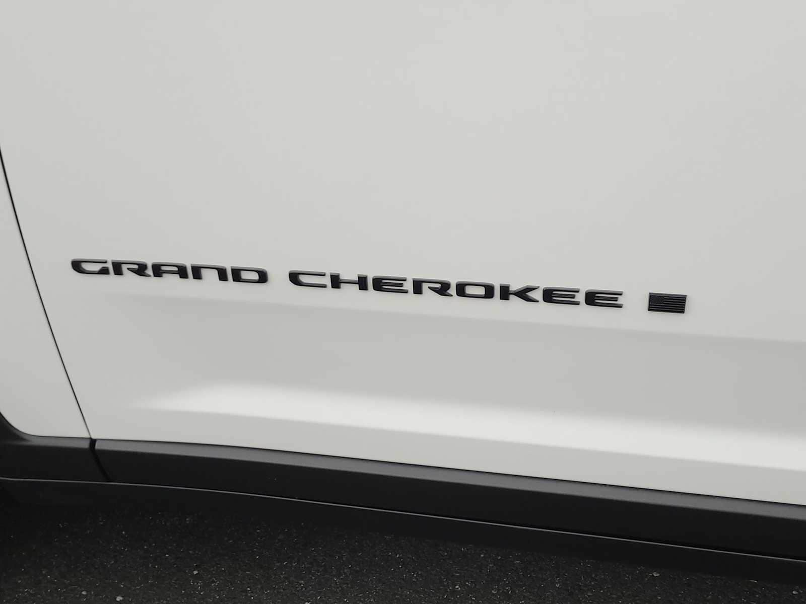 Thumbnail: 2025 Jeep Grand Cherokee - 15