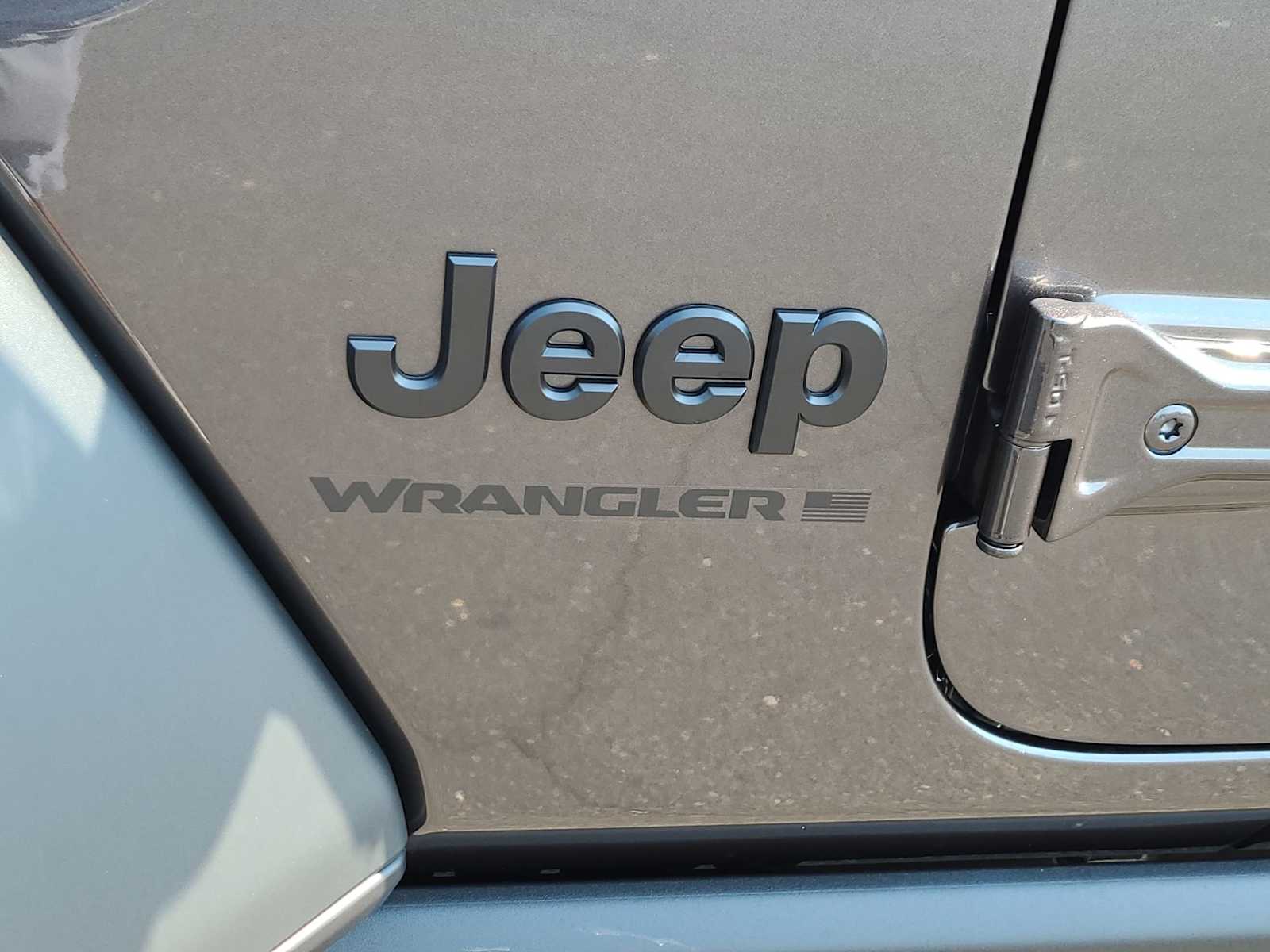 Thumbnail: 2025 Jeep Wrangler - 15