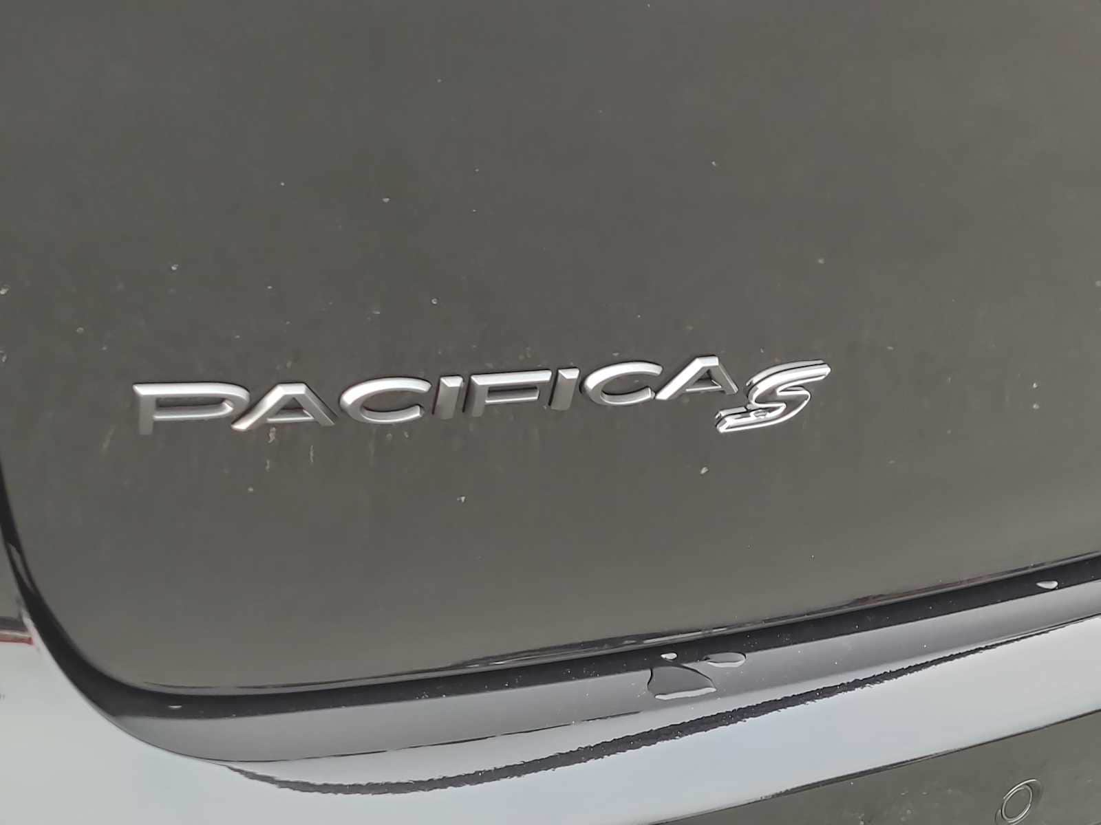 Thumbnail: 2026 Chrysler Pacifica - 15