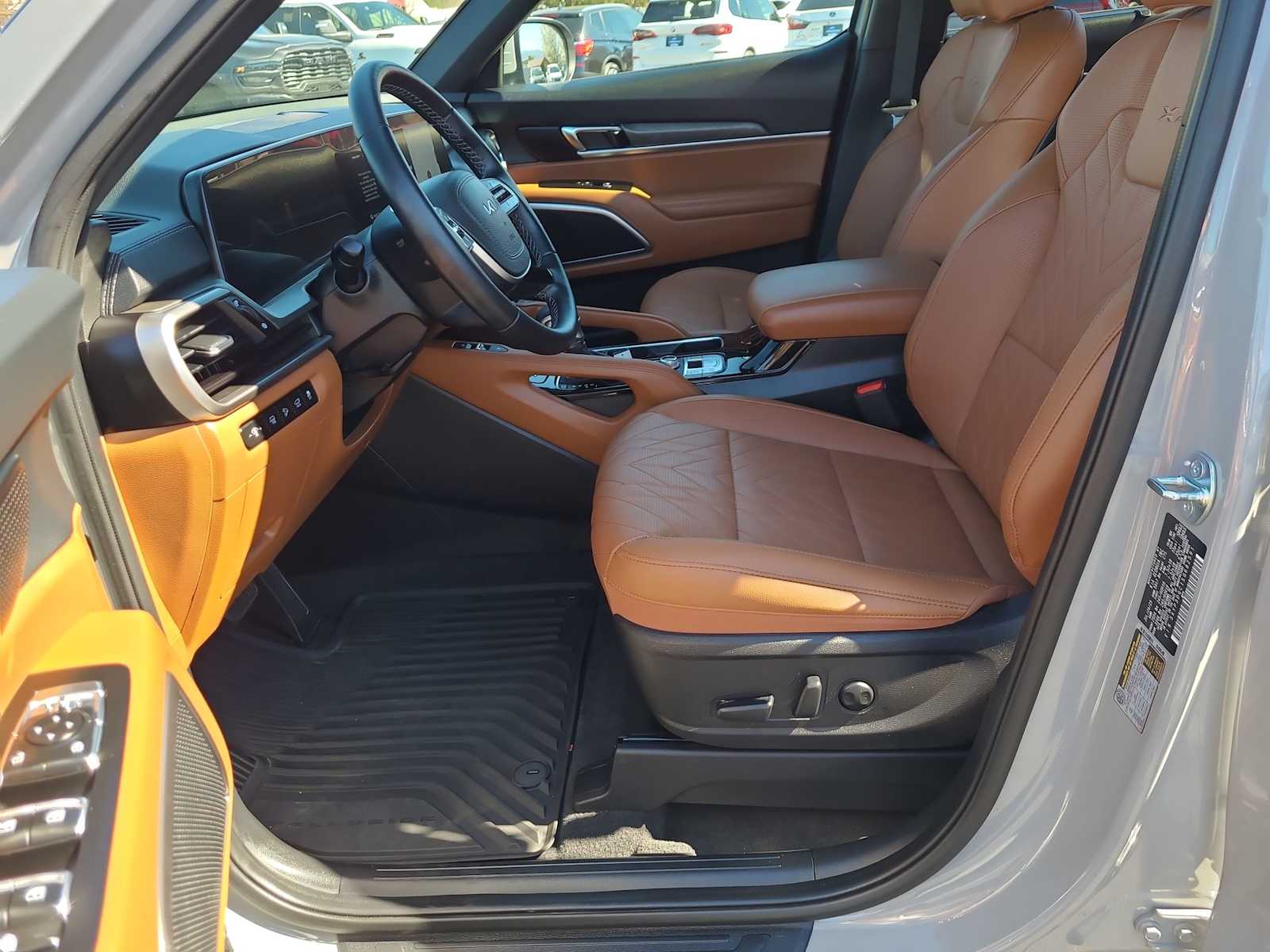 Thumbnail: 2025 Kia Telluride - 19