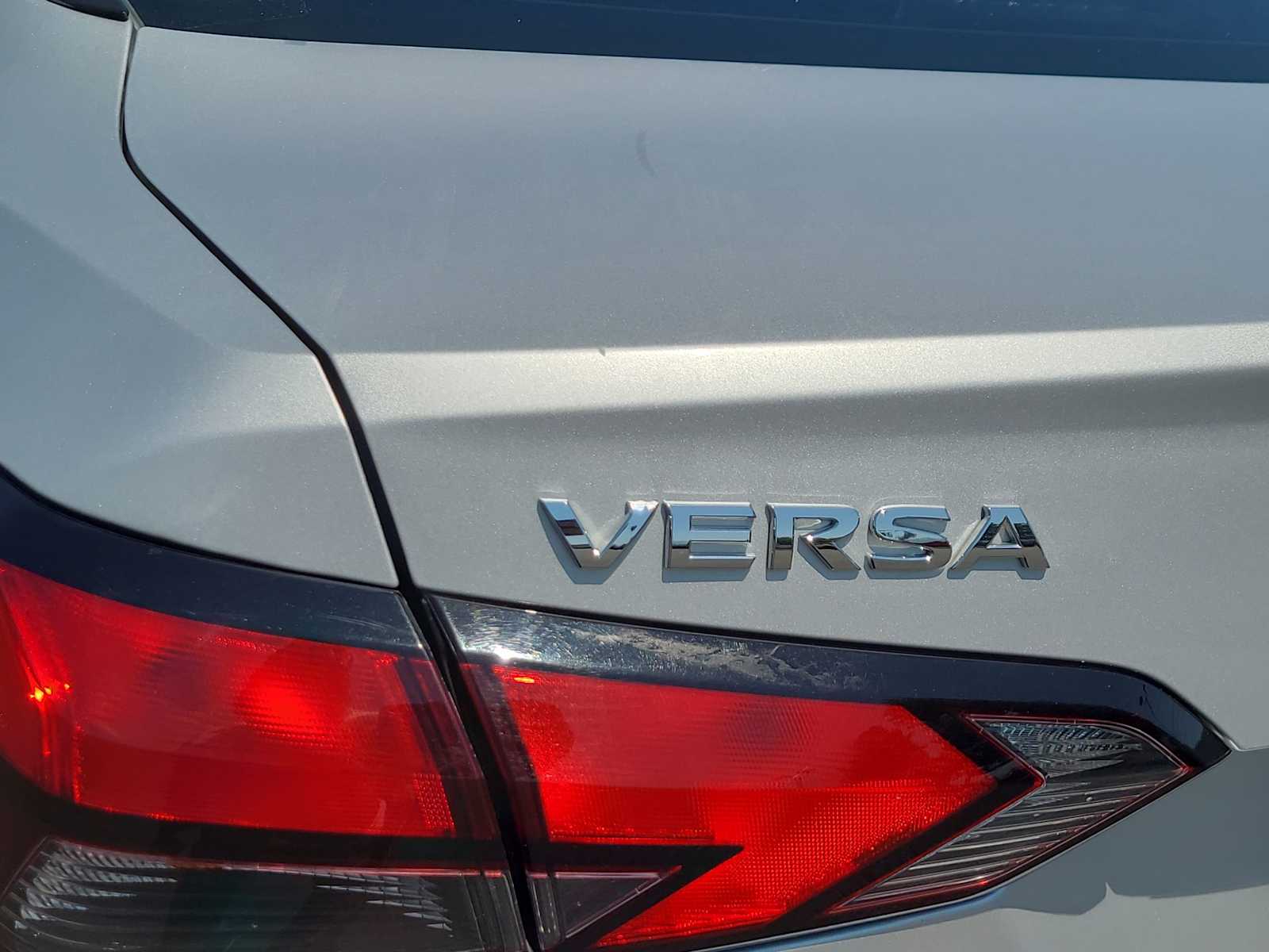 Thumbnail: 2020 Nissan Versa - 15