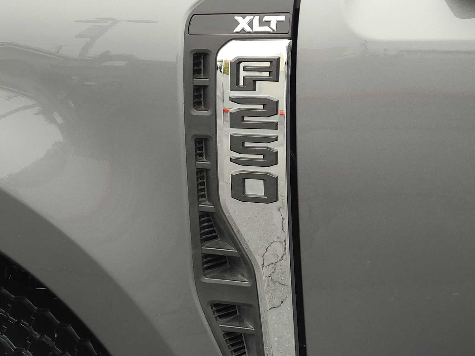 Thumbnail: 2025 Ford Econoline - 15