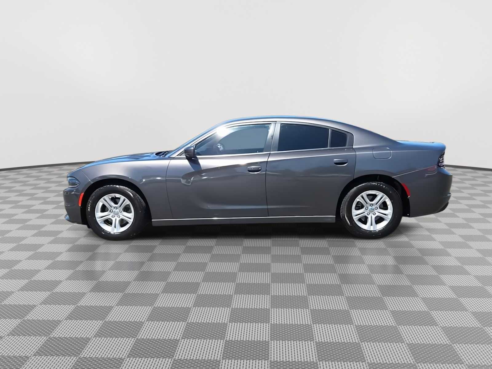 Thumbnail: 2022 Dodge Charger - 5