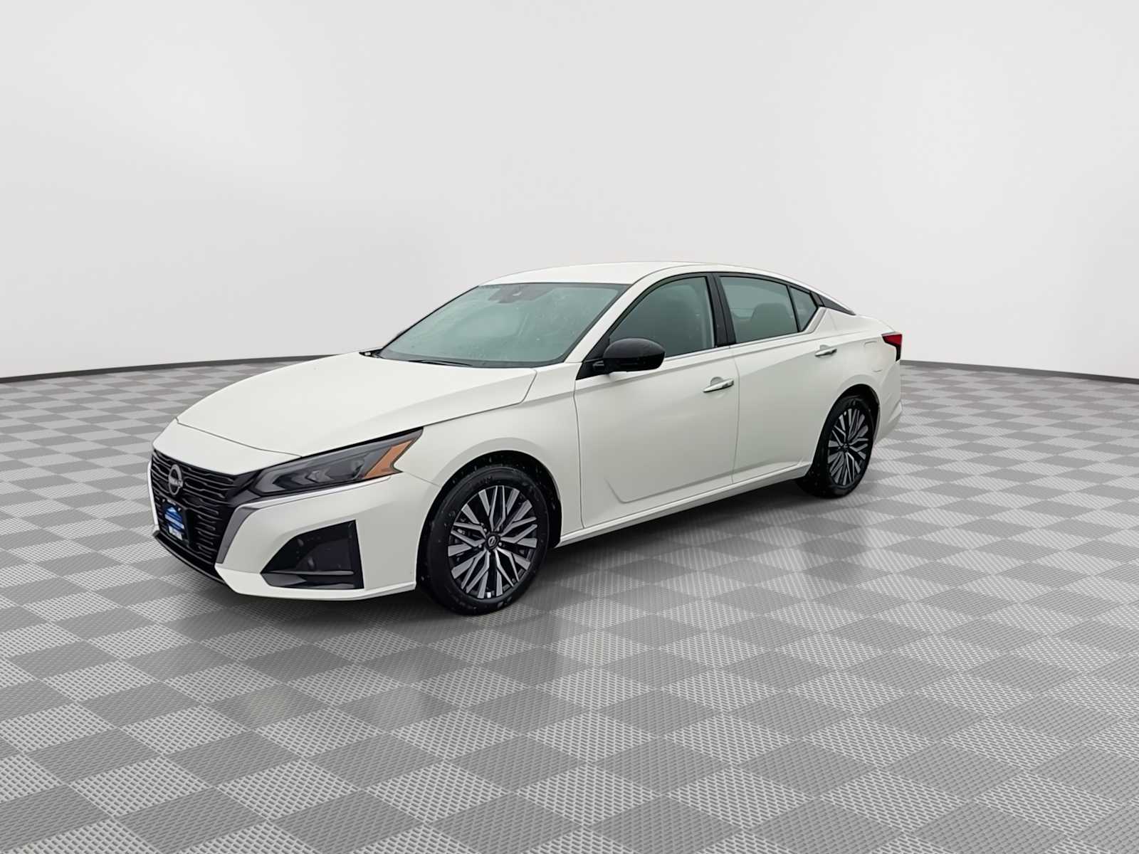 Thumbnail: 2025 Nissan Altima - 4