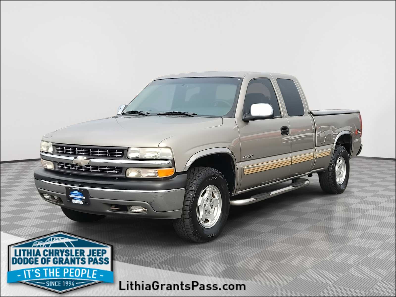 2001 Chevrolet Silverado 1500 LT -
                  Grants Pass, OR