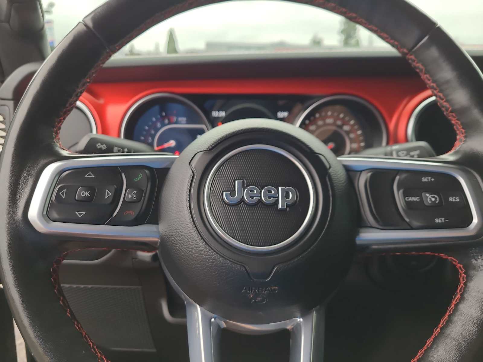 Thumbnail: 2021 Jeep Gladiator - 23