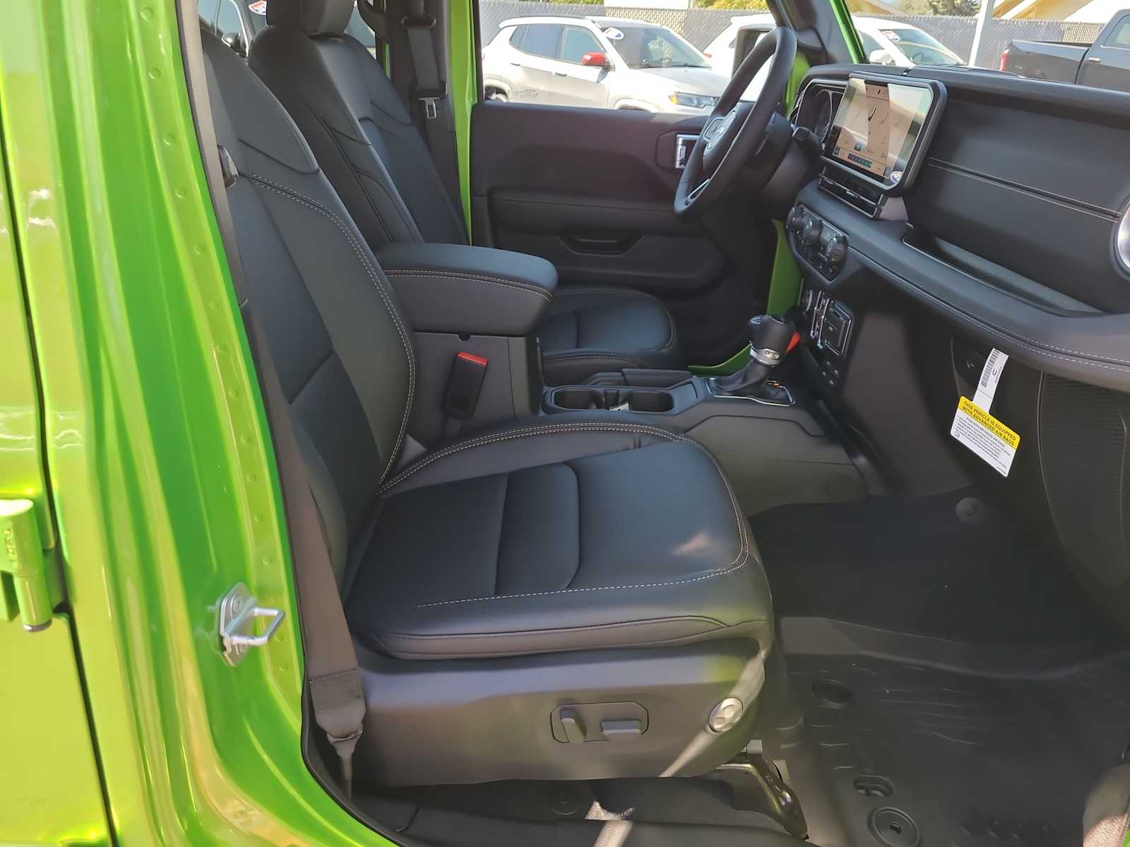 Thumbnail: 2025 Jeep Gladiator - 22