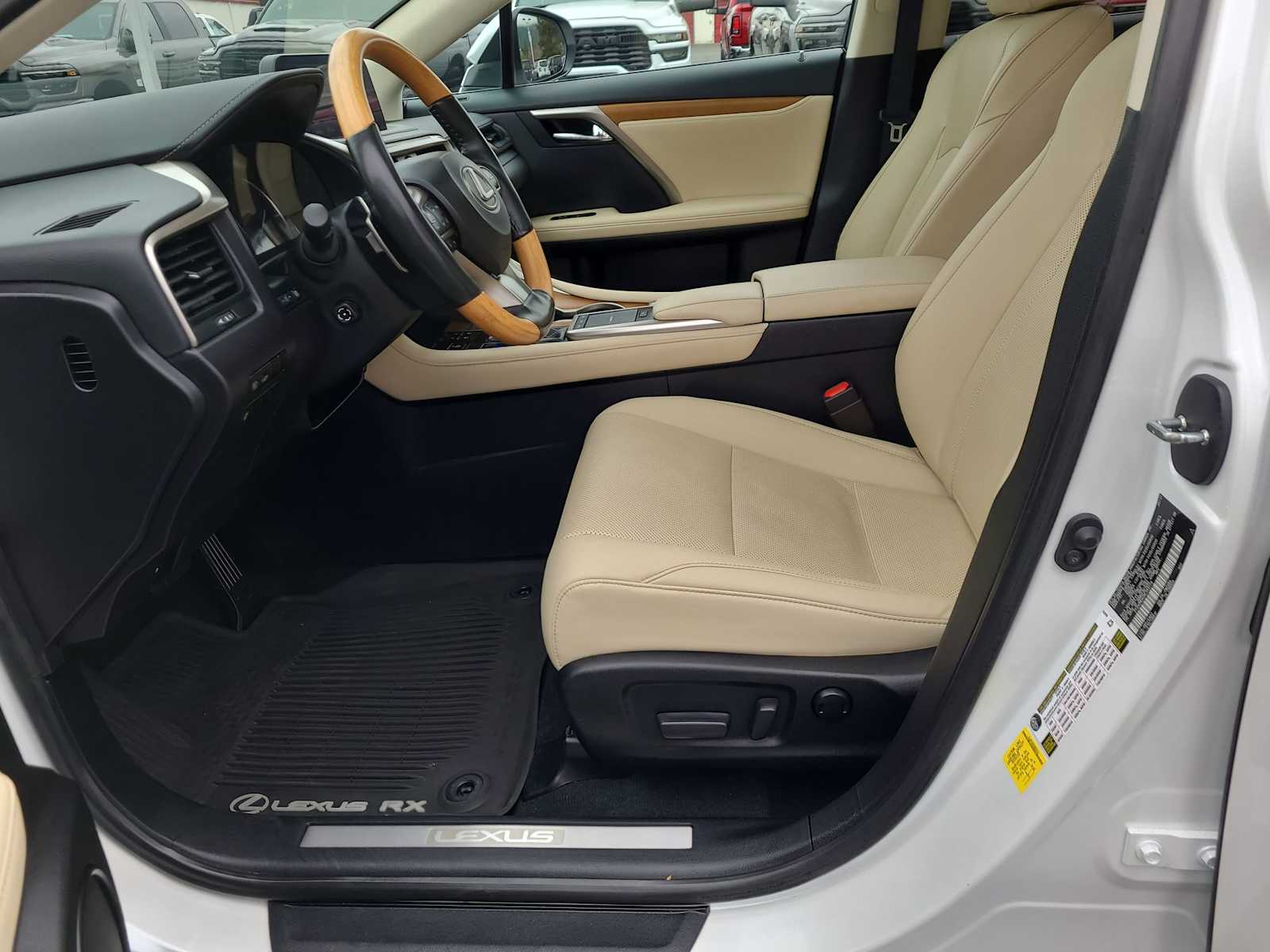 Thumbnail: 2022 Lexus RX - 19