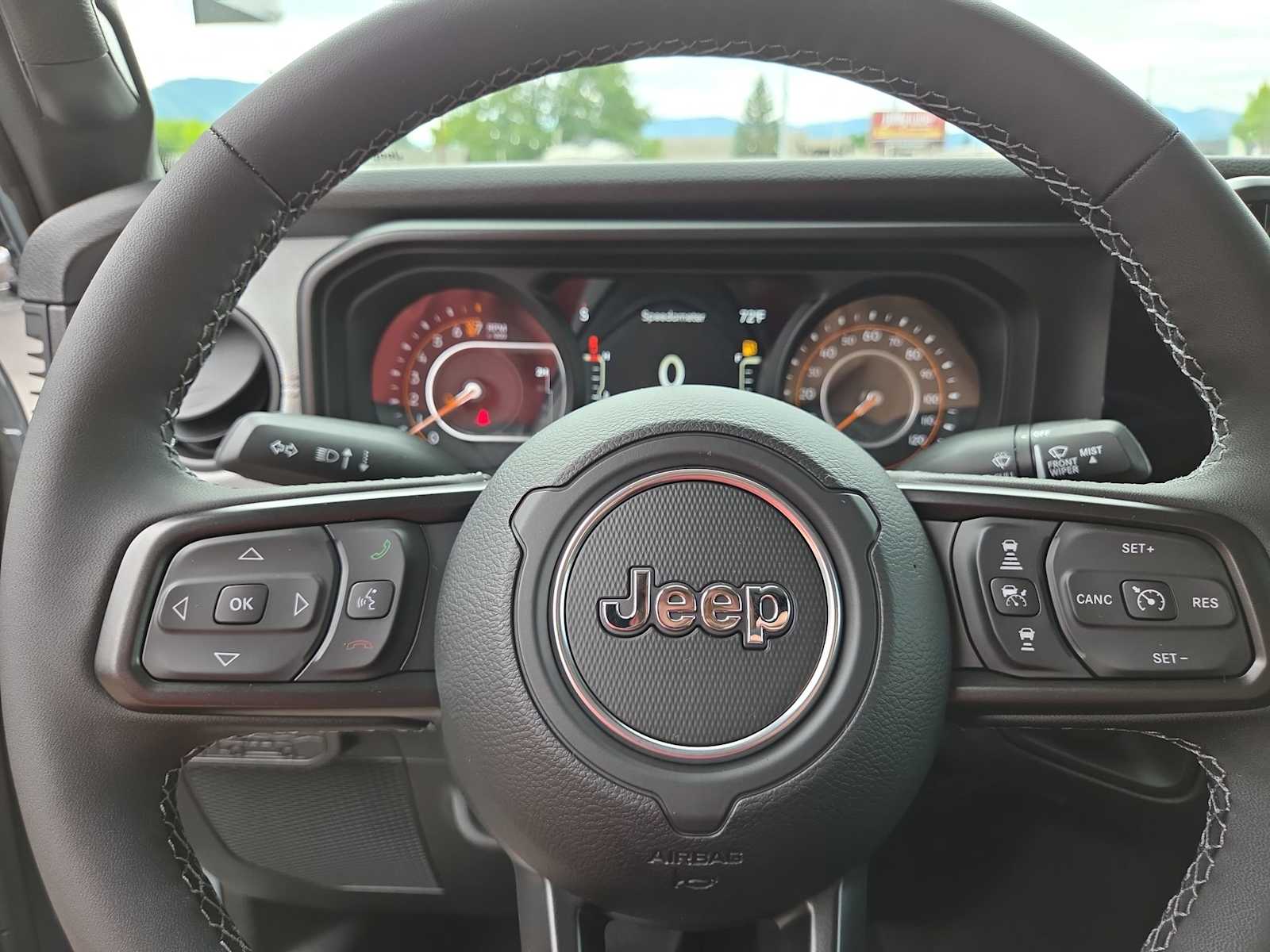 Thumbnail: 2026 Jeep Gladiator - 23