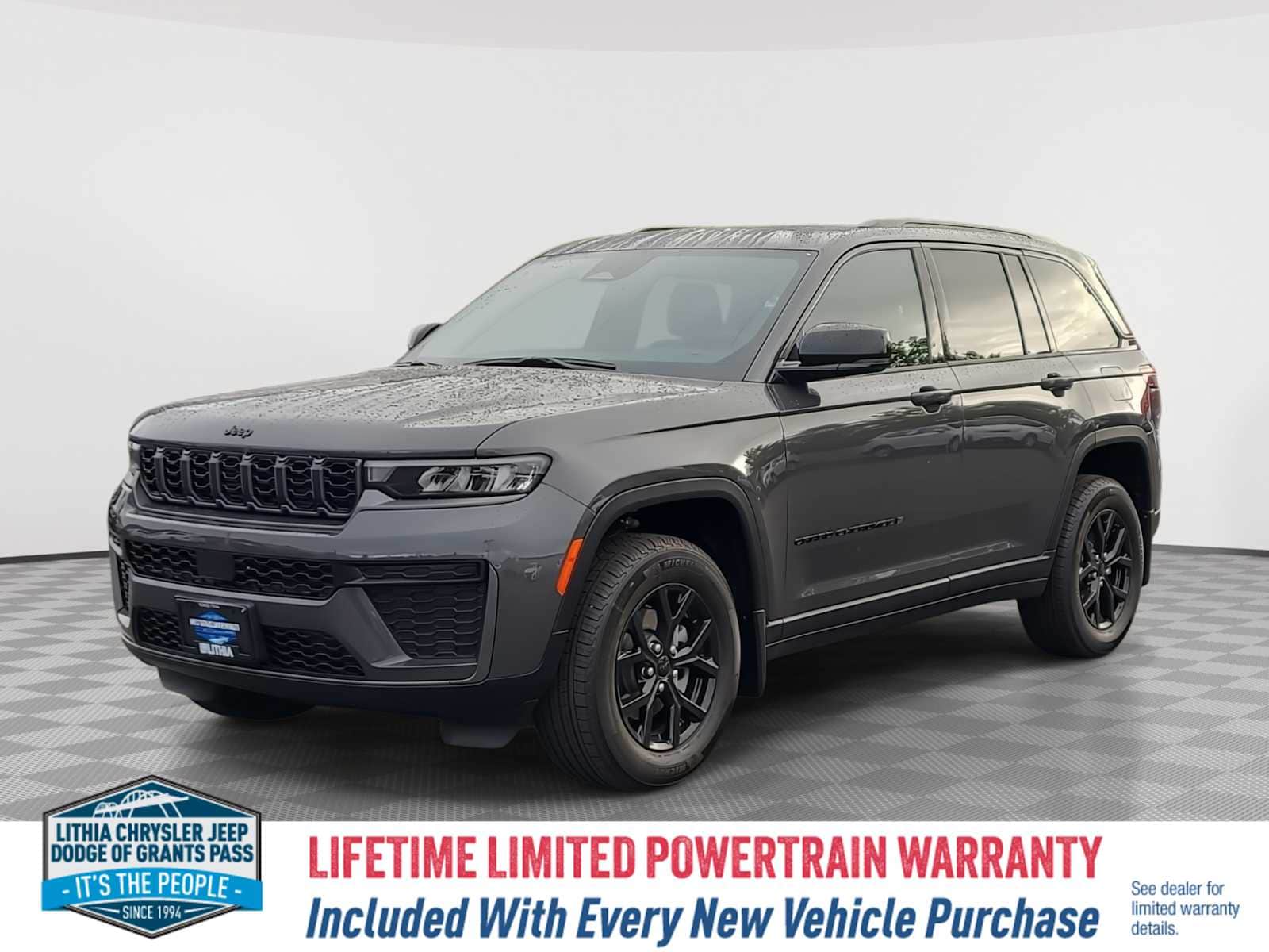2026 Jeep Grand Cherokee Laredo Altitude 4x4's photo