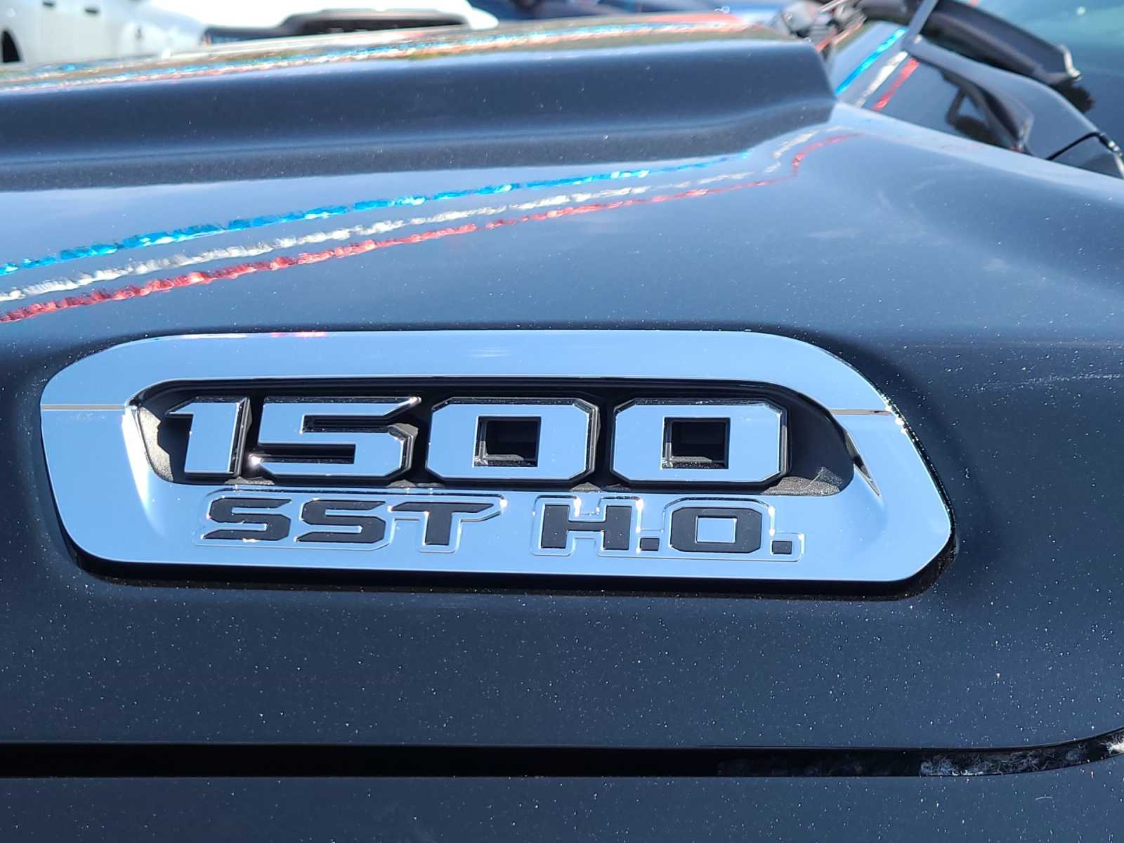 Thumbnail: 2025 RAM 1500 - 15