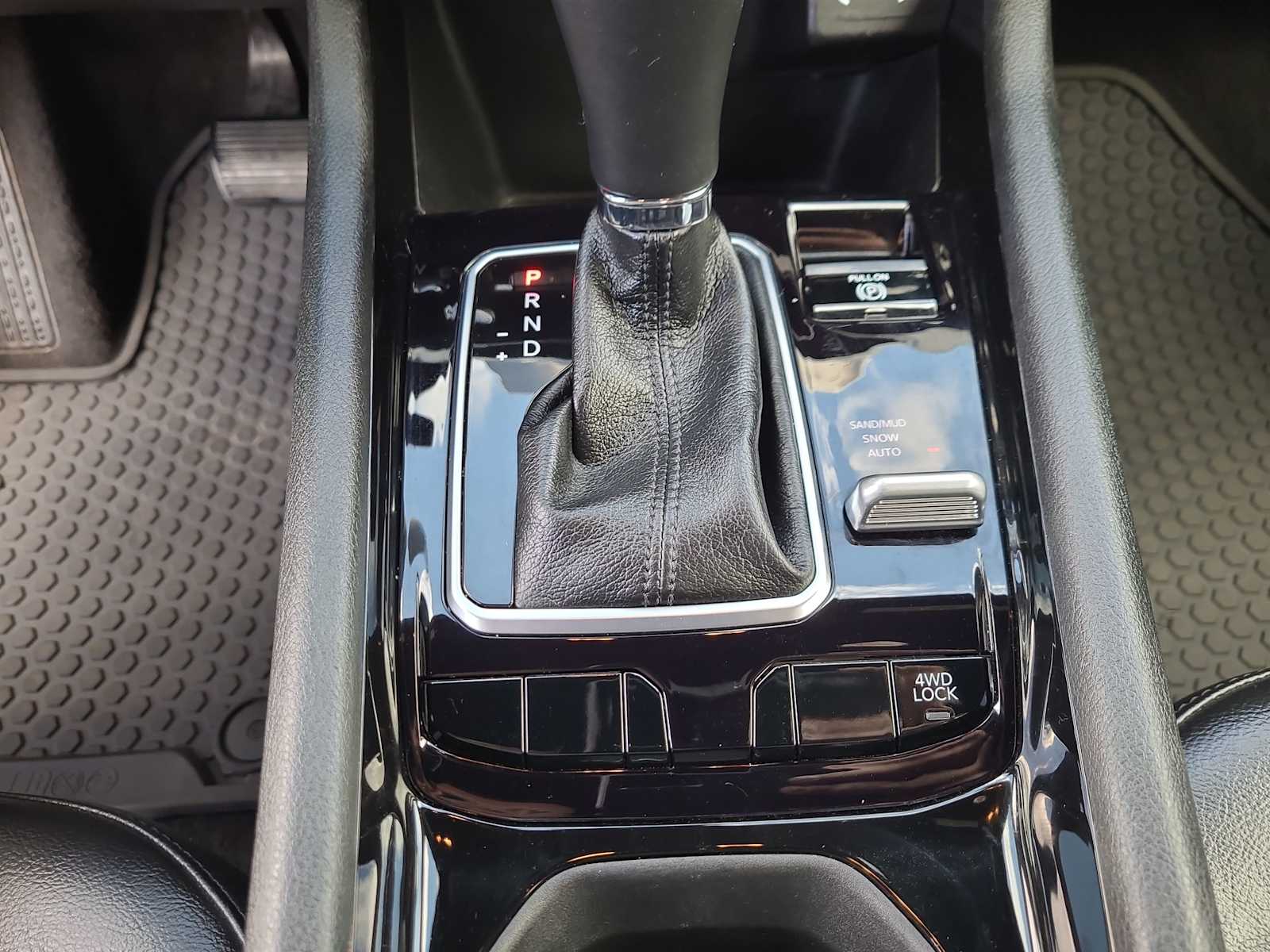 Thumbnail: 2023 Jeep Compass - 25