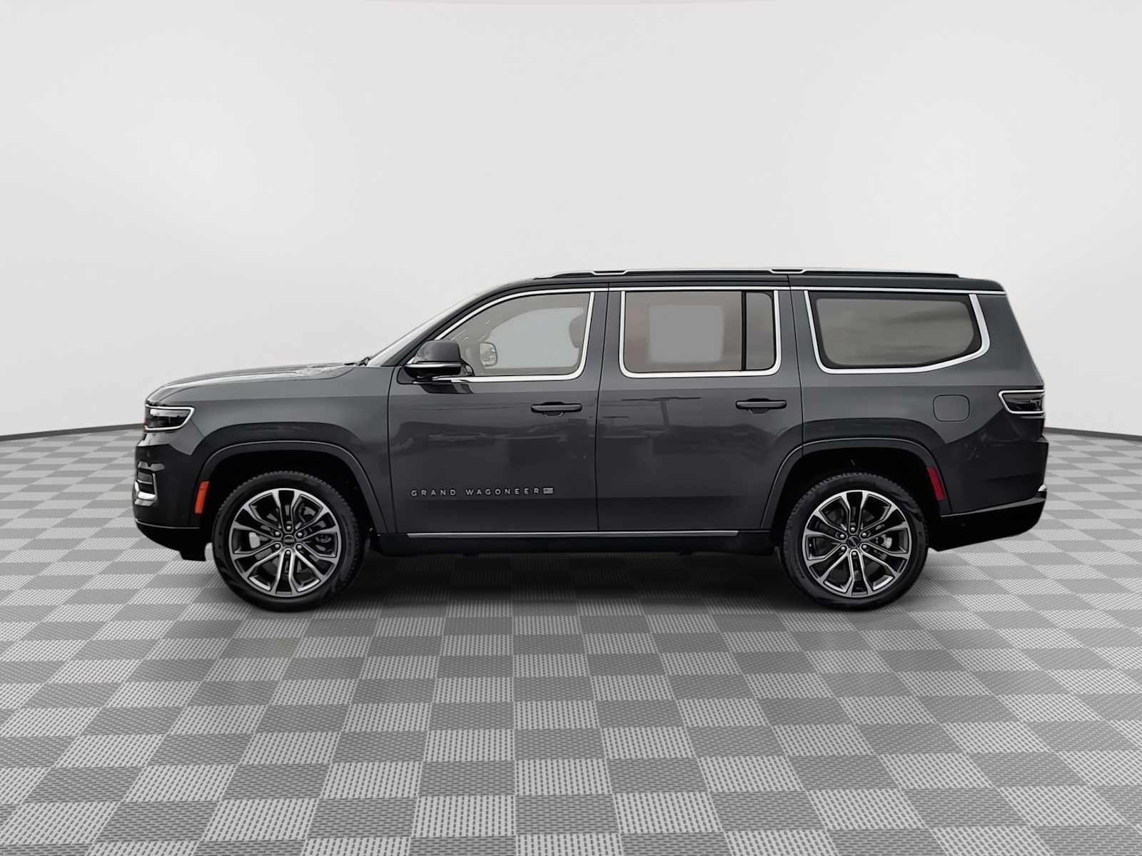 2024 Jeep Grand Wagoneer Series III 5