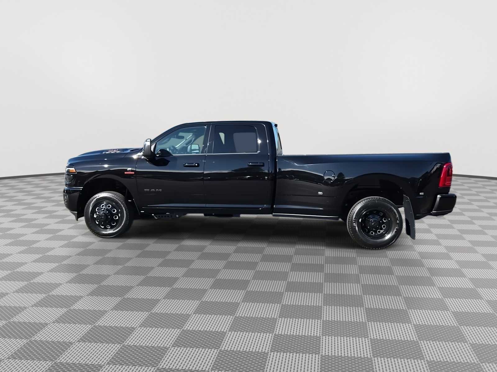 Thumbnail: 2026 RAM 3500 - 5