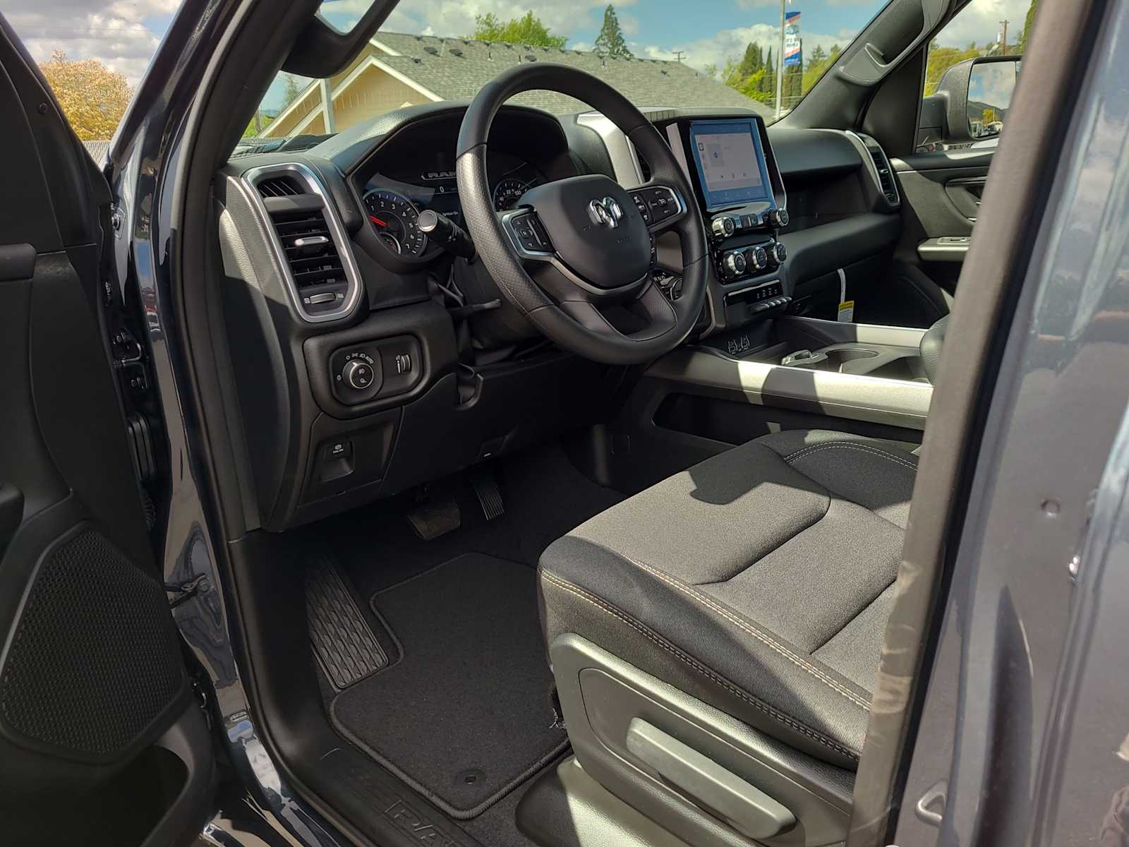 Thumbnail: 2026 RAM 1500 - 10