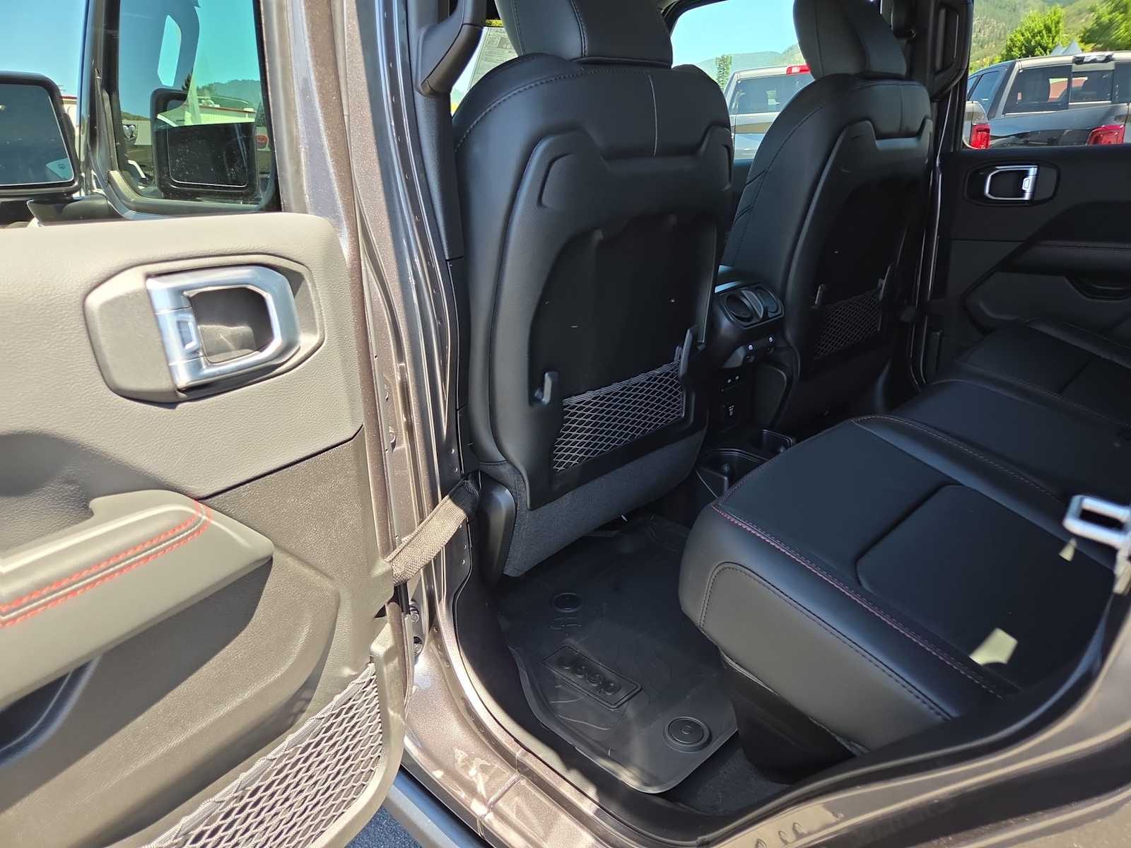 Thumbnail: 2026 Jeep Gladiator - 20