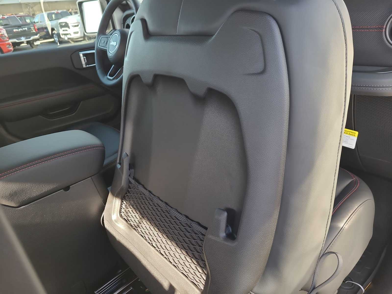 Thumbnail: 2026 Jeep Wrangler - 20