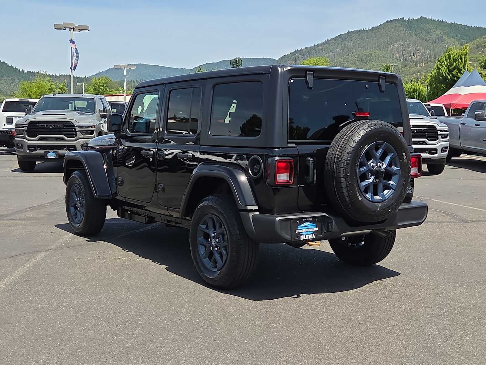 Thumbnail: 2026 Jeep Wrangler - 12