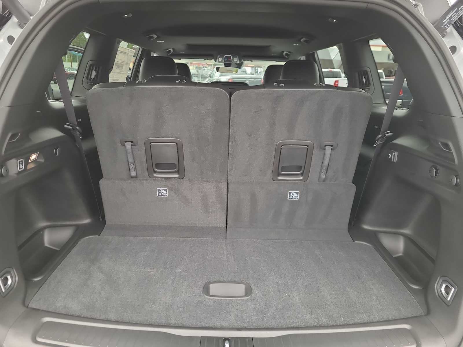 Thumbnail: 2025 Jeep Grand Cherokee - 27