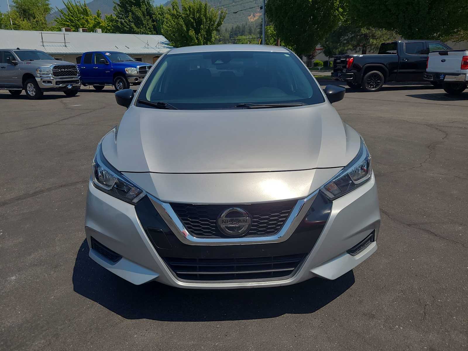 Thumbnail: 2020 Nissan Versa - 14