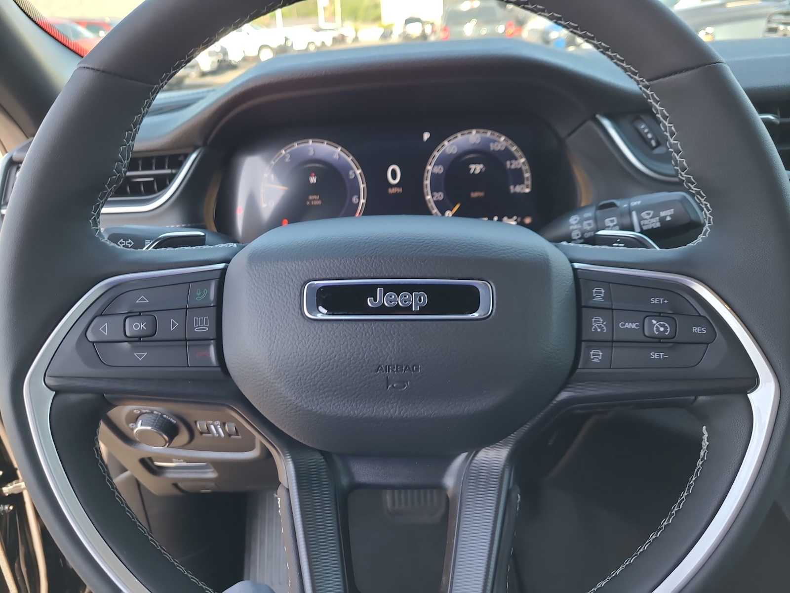 Thumbnail: 2025 Jeep Grand Cherokee - 23