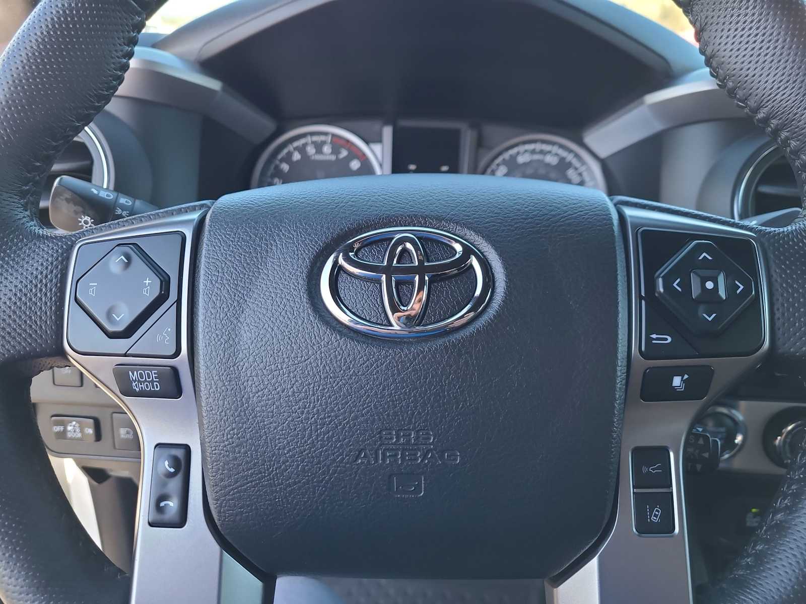 Thumbnail: 2023 Toyota Tacoma - 23