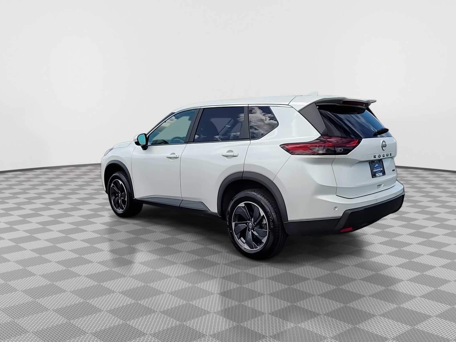 Thumbnail: 2025 Nissan Rogue - 5