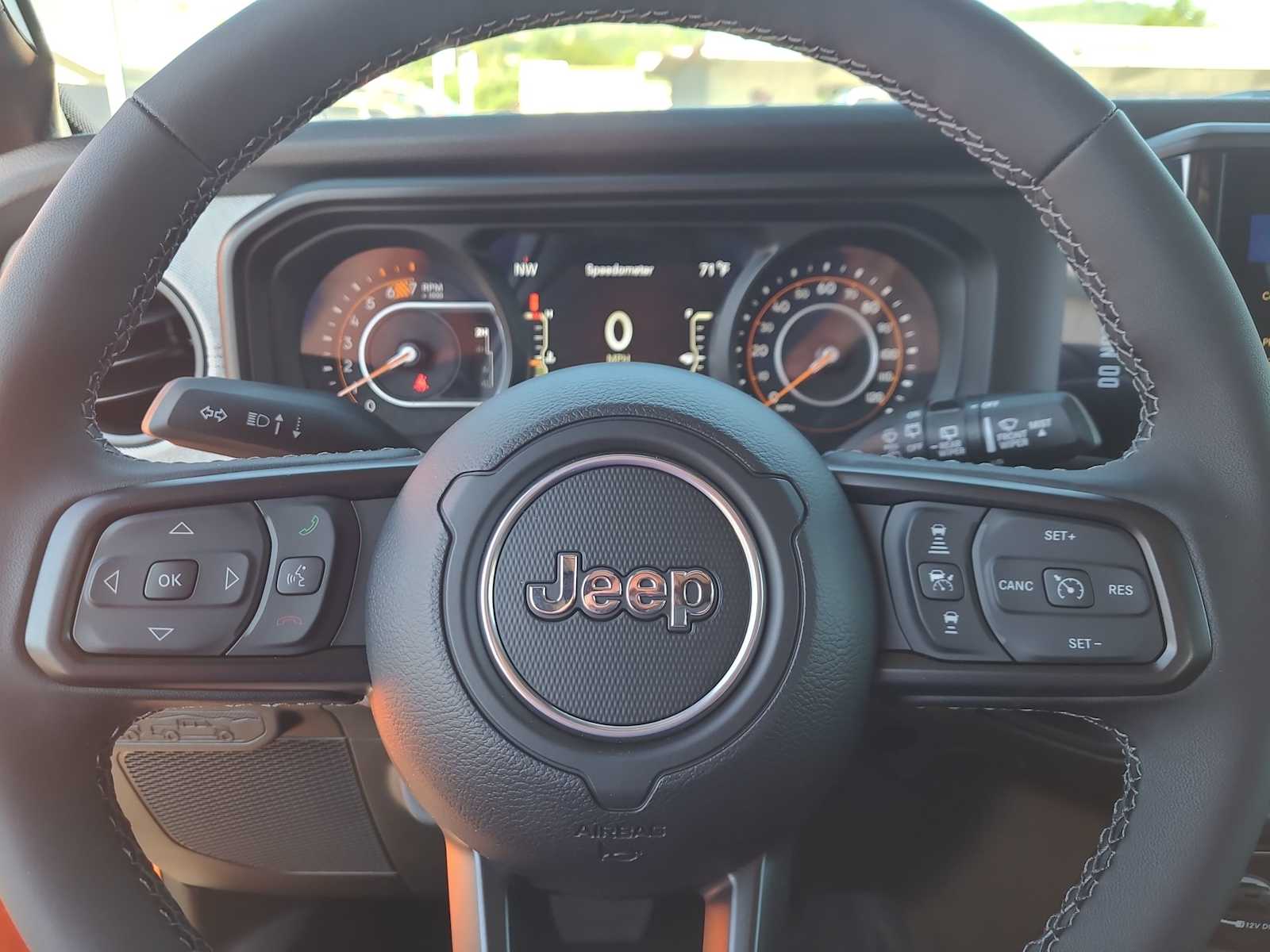 Thumbnail: 2025 Jeep Wrangler - 23