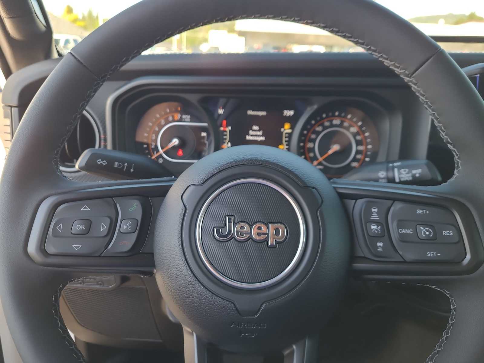 Thumbnail: 2025 Jeep Gladiator - 23