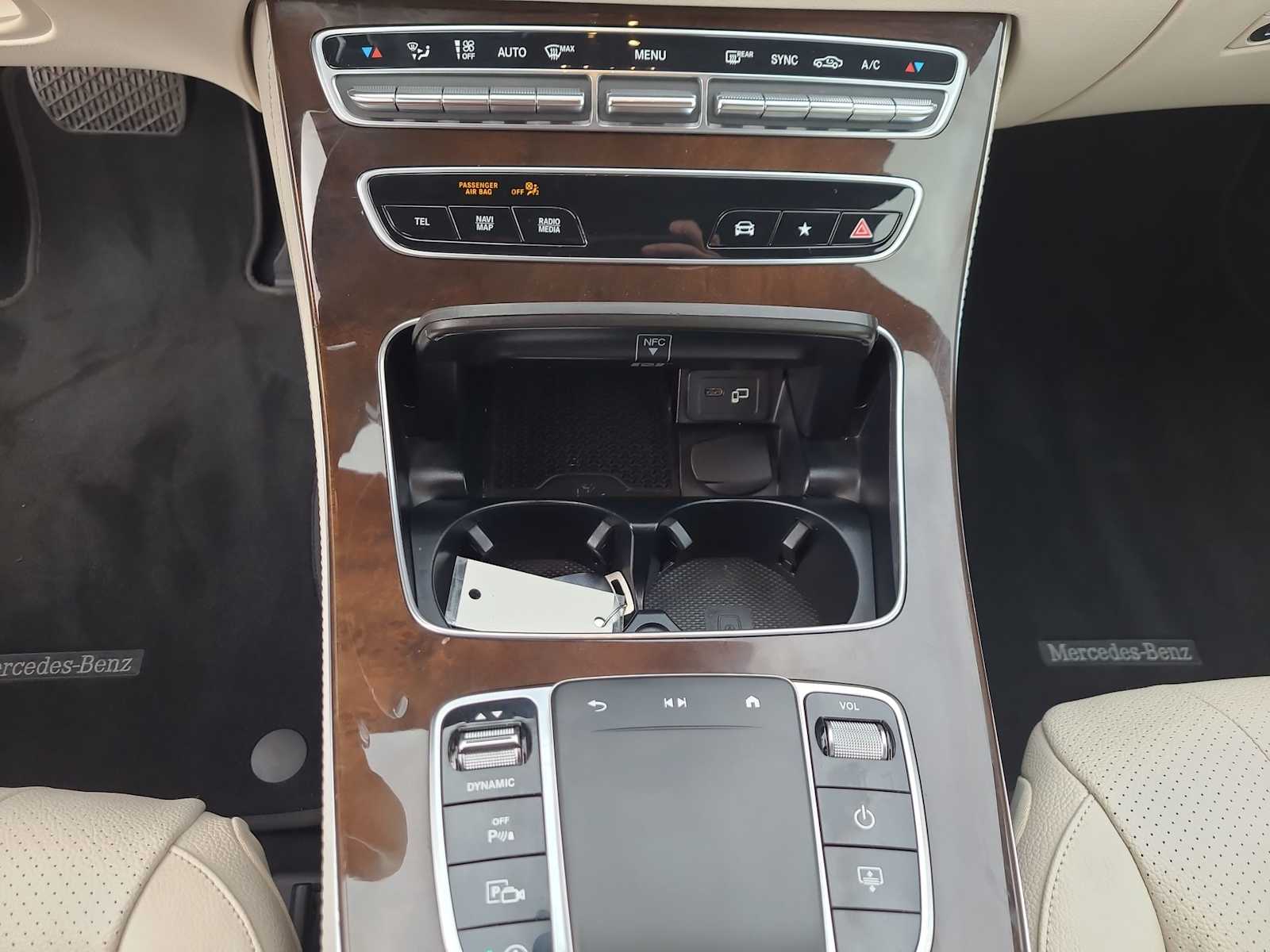 Thumbnail: 2021 Mercedes-Benz E-Class - 25
