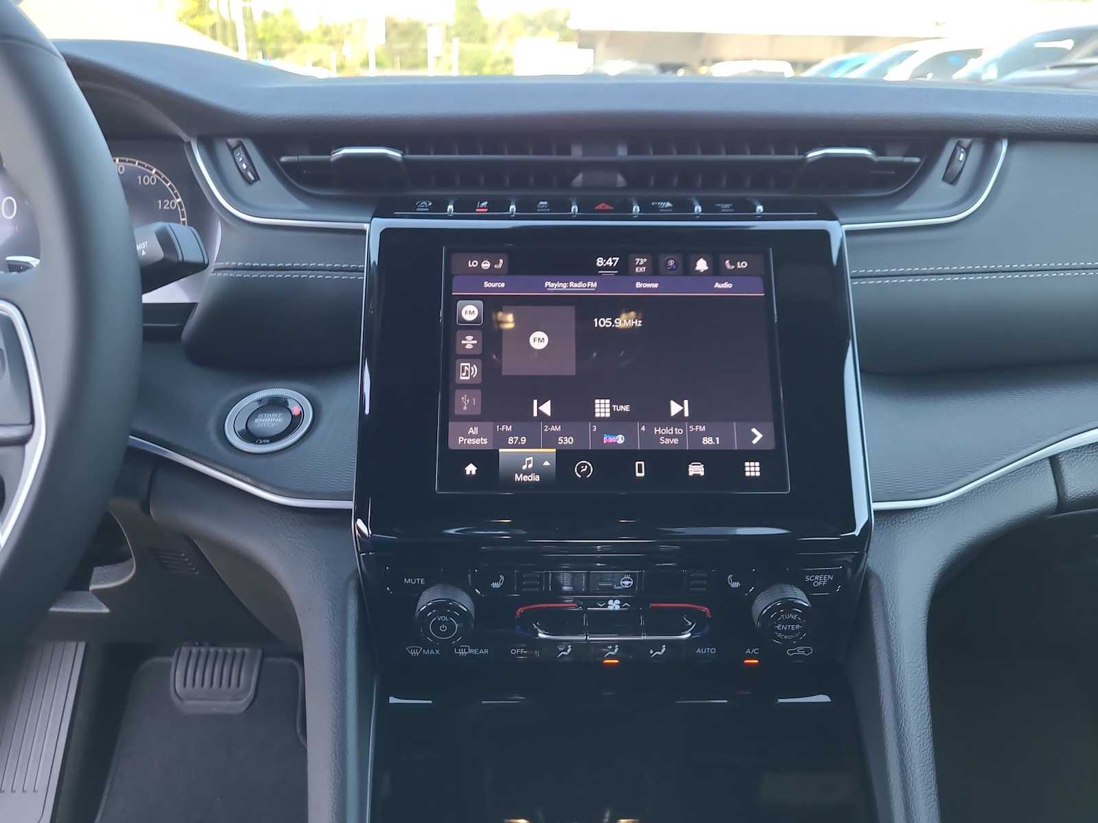 Thumbnail: 2025 Jeep Grand Cherokee - 24