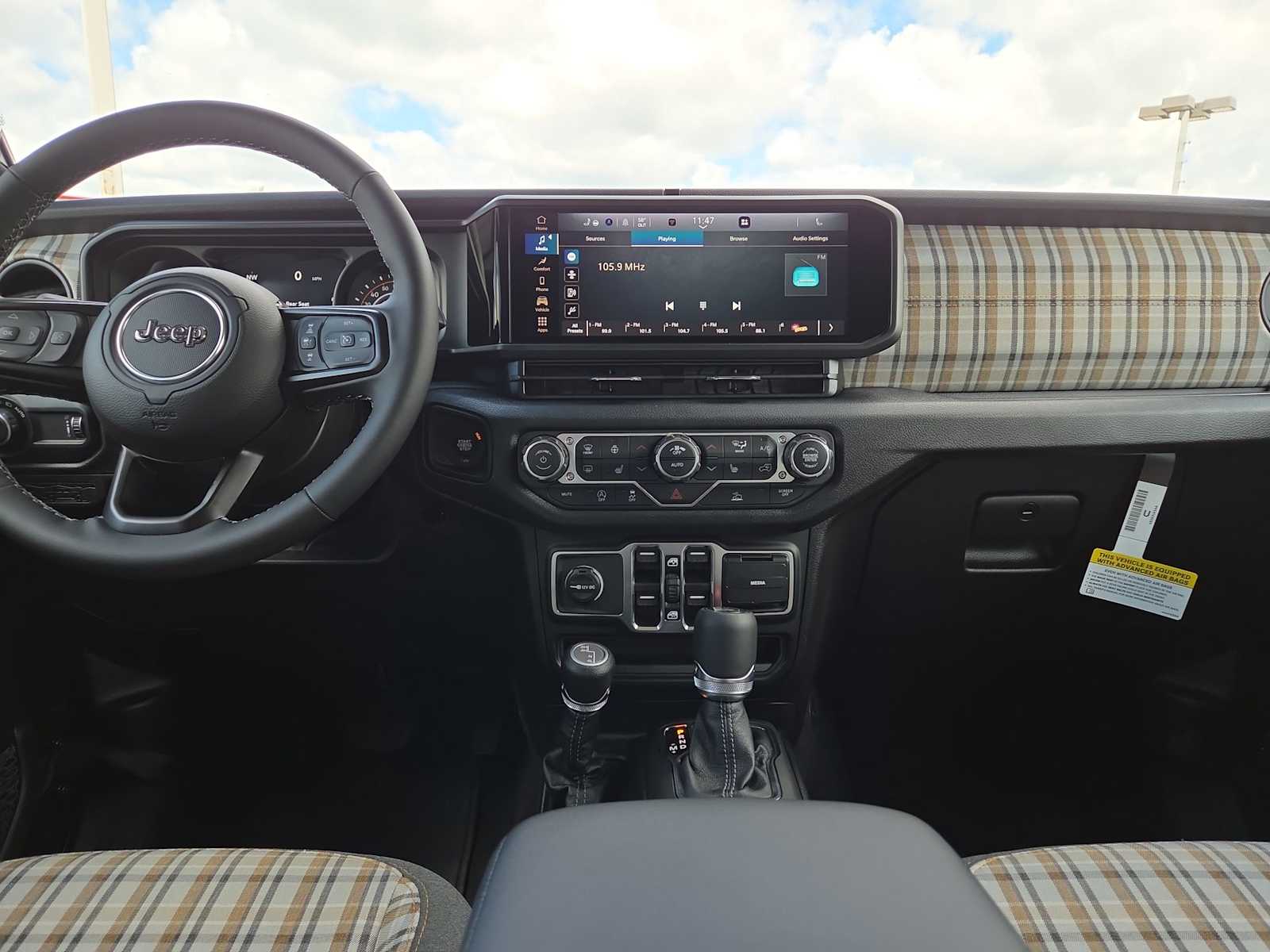 Thumbnail: 2026 Jeep Wrangler - 18