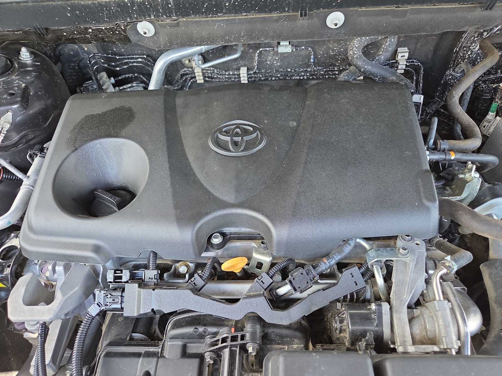 Thumbnail: 2019 Toyota RAV4 - 17
