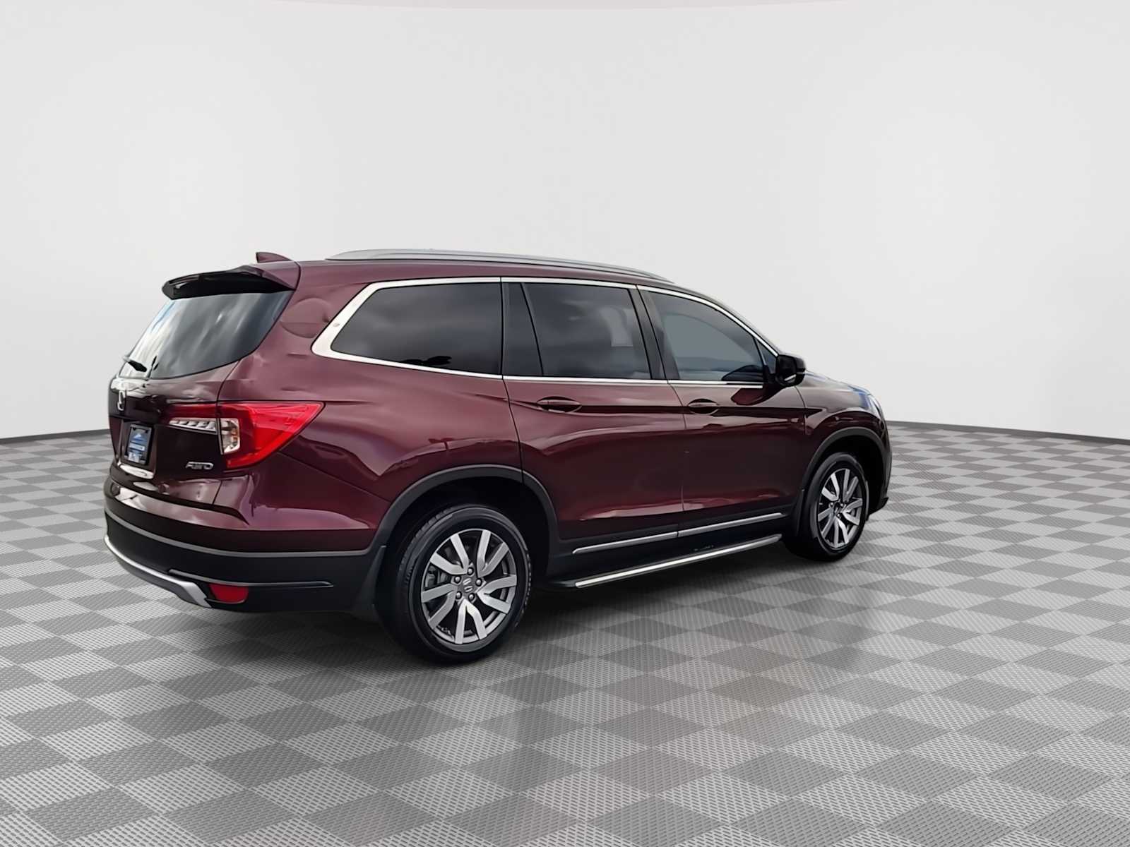 Thumbnail: 2019 Honda Pilot - 8