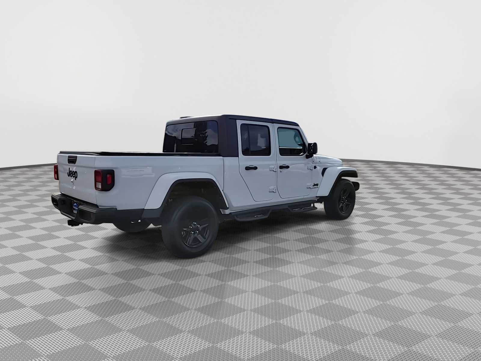 Thumbnail: 2021 Jeep Gladiator - 8