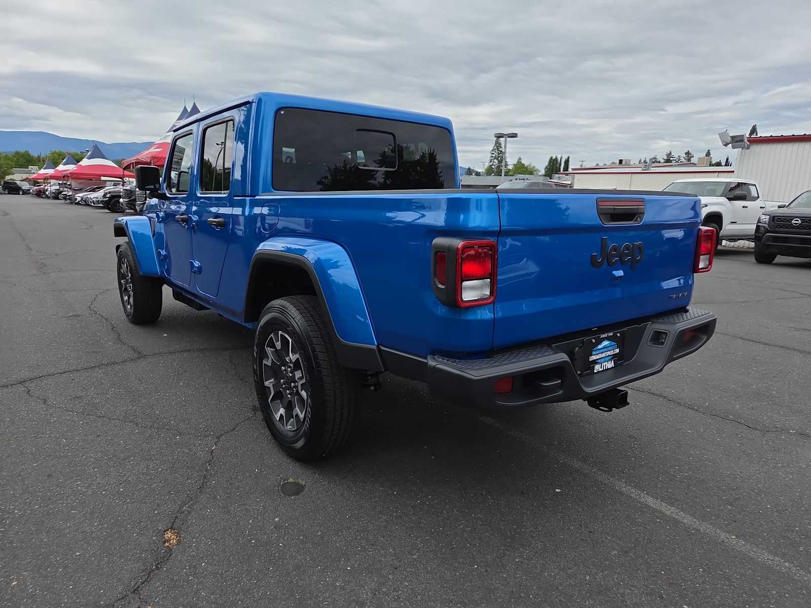 Thumbnail: 2026 Jeep Gladiator - 12