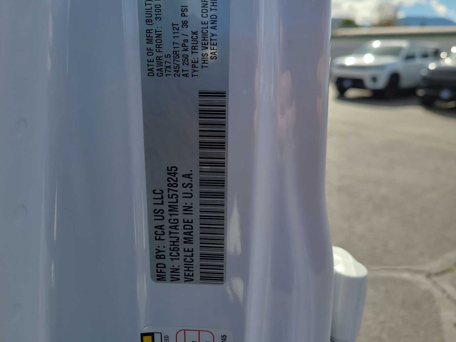 Thumbnail: 2021 Jeep Gladiator - 29