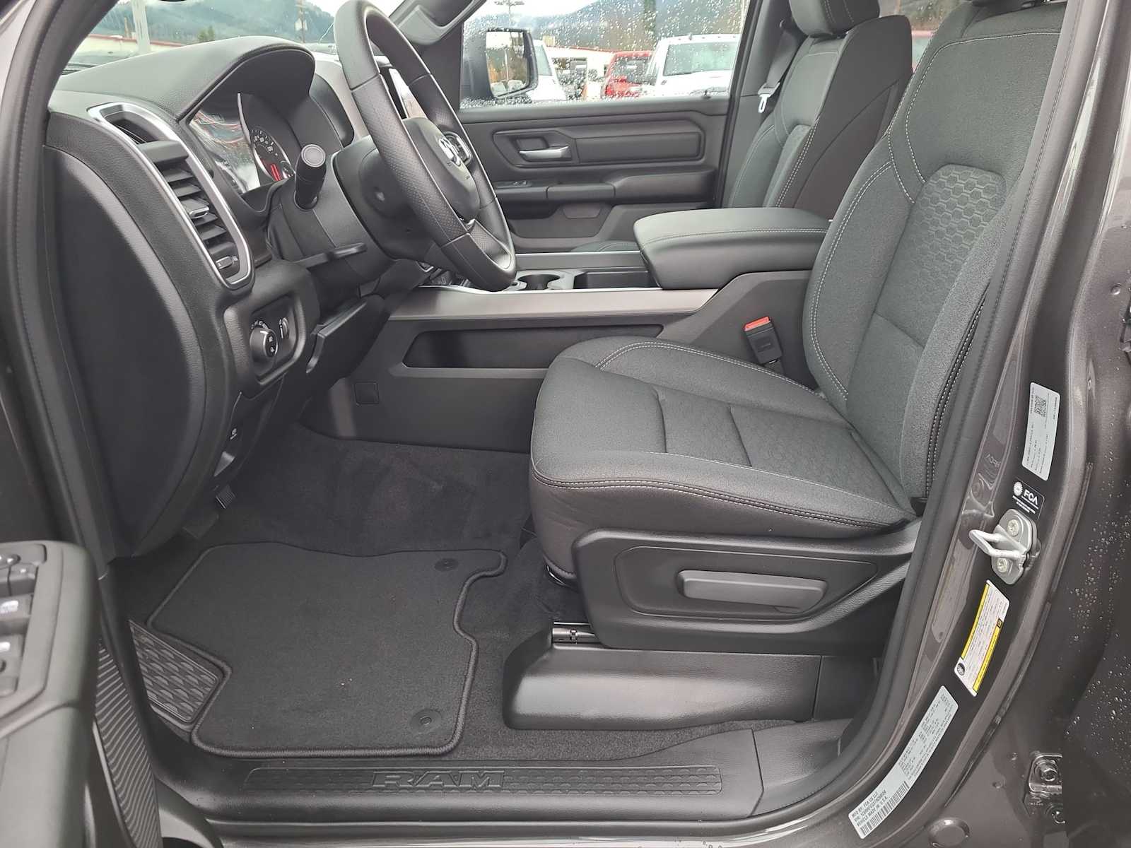 Thumbnail: 2026 RAM 1500 - 19