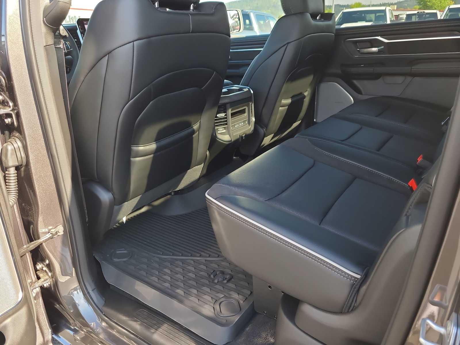 Thumbnail: 2026 RAM 1500 - 20