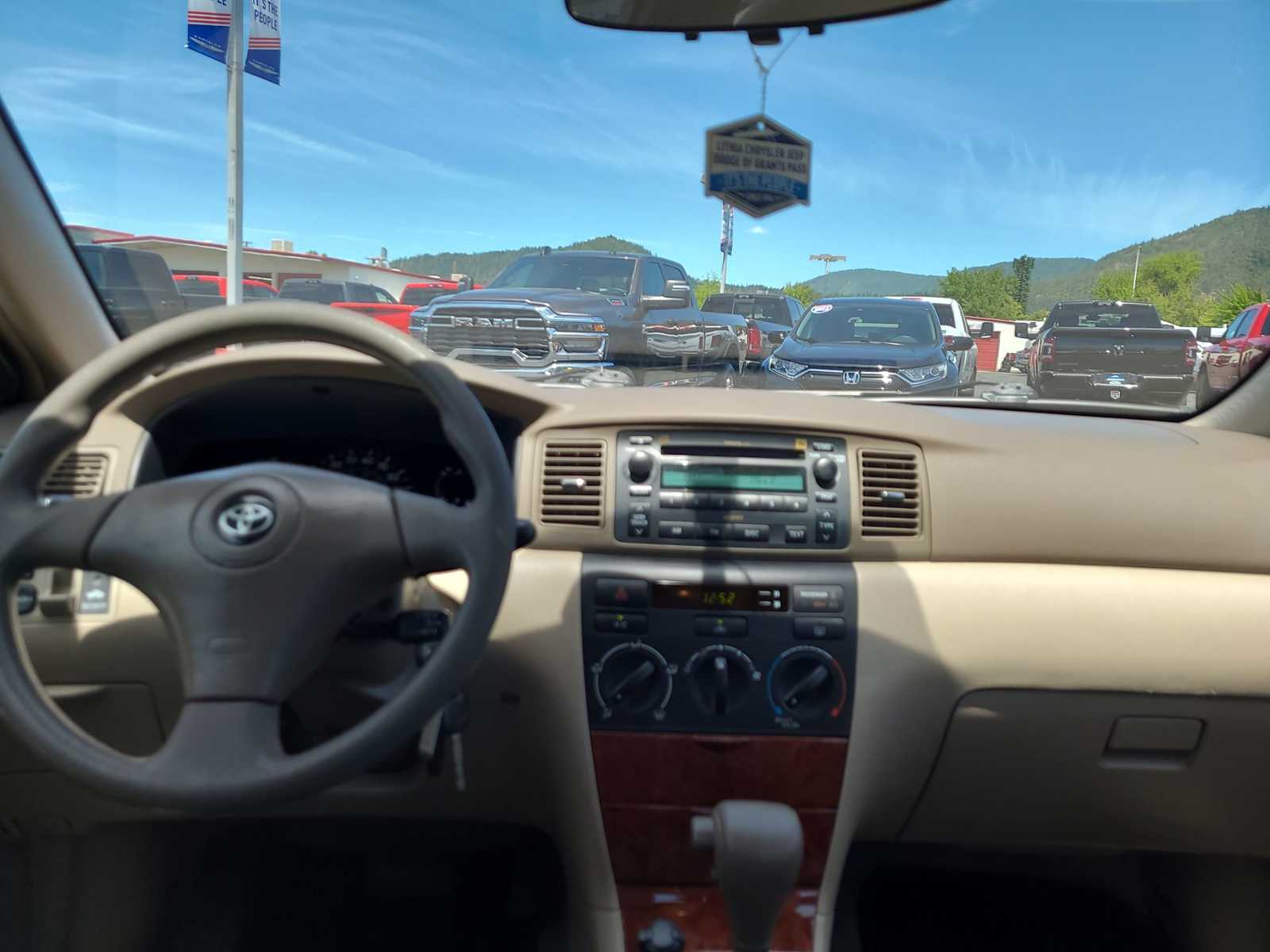 Thumbnail: 2005 Toyota Corolla - 18