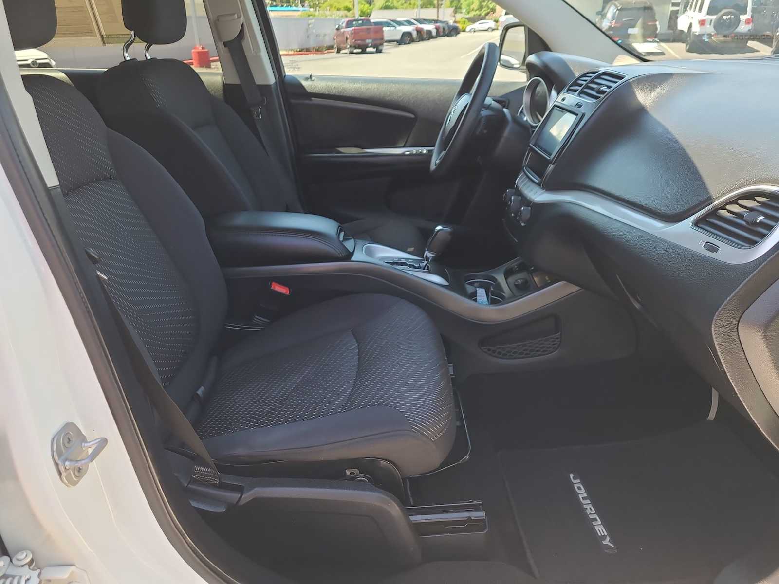2014 Dodge Journey SXT 22