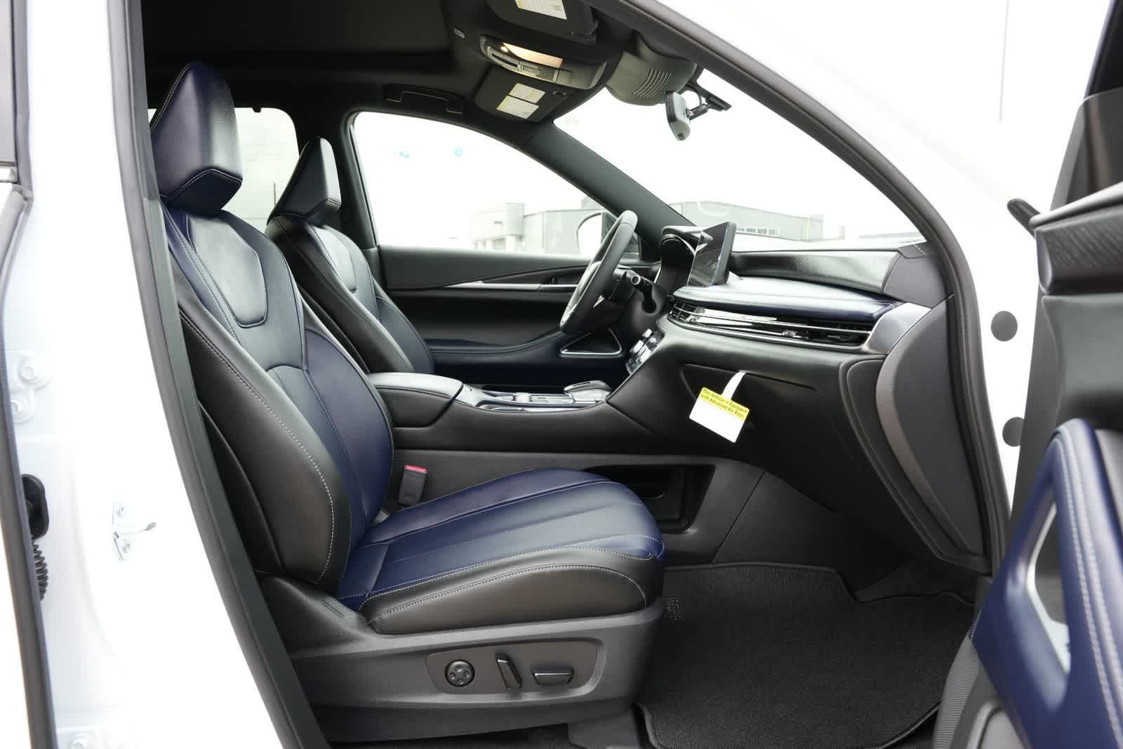 Thumbnail: 2026 INFINITI QX60 - 23