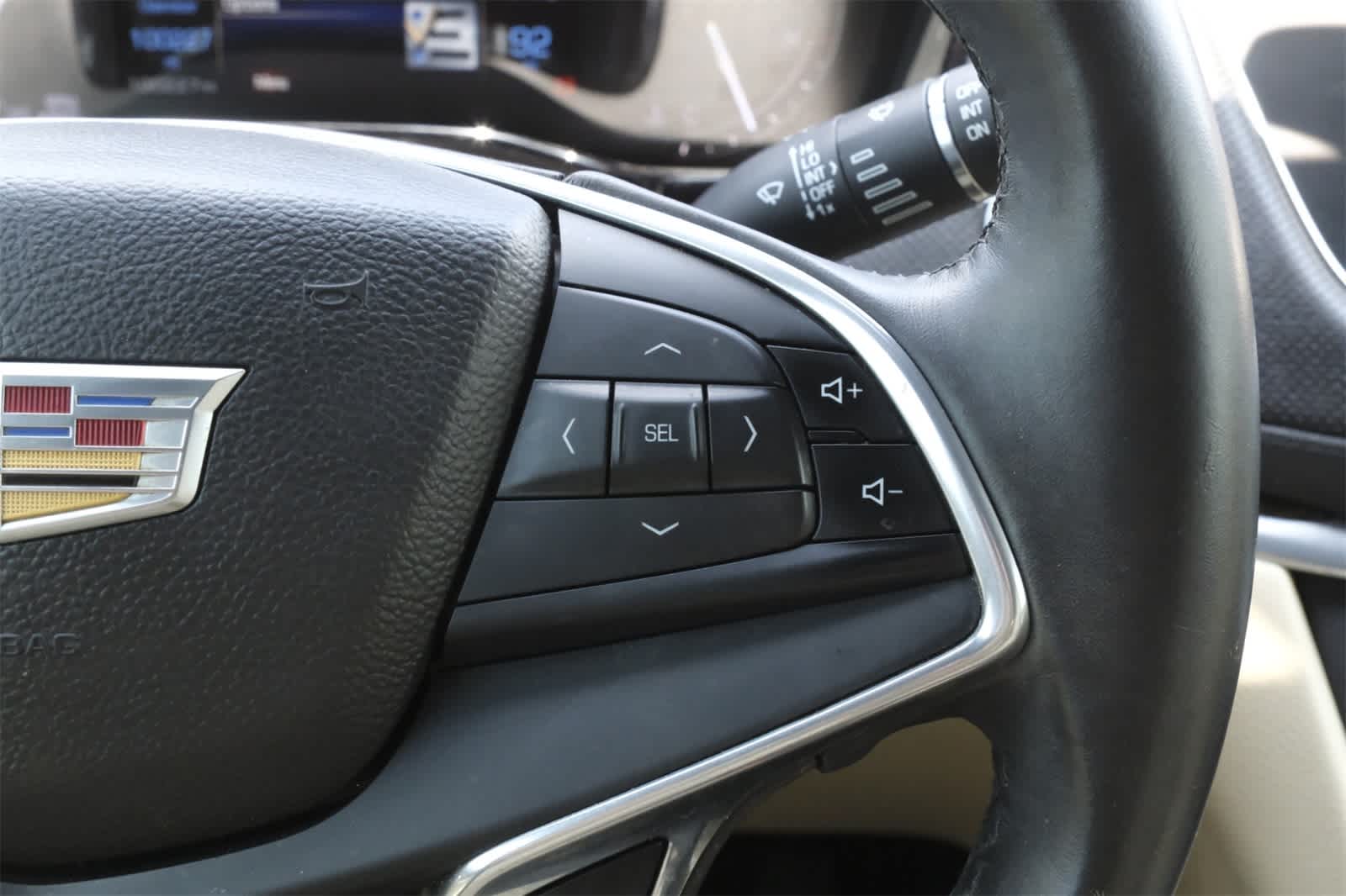 Thumbnail: 2017 Cadillac XT5 - 10