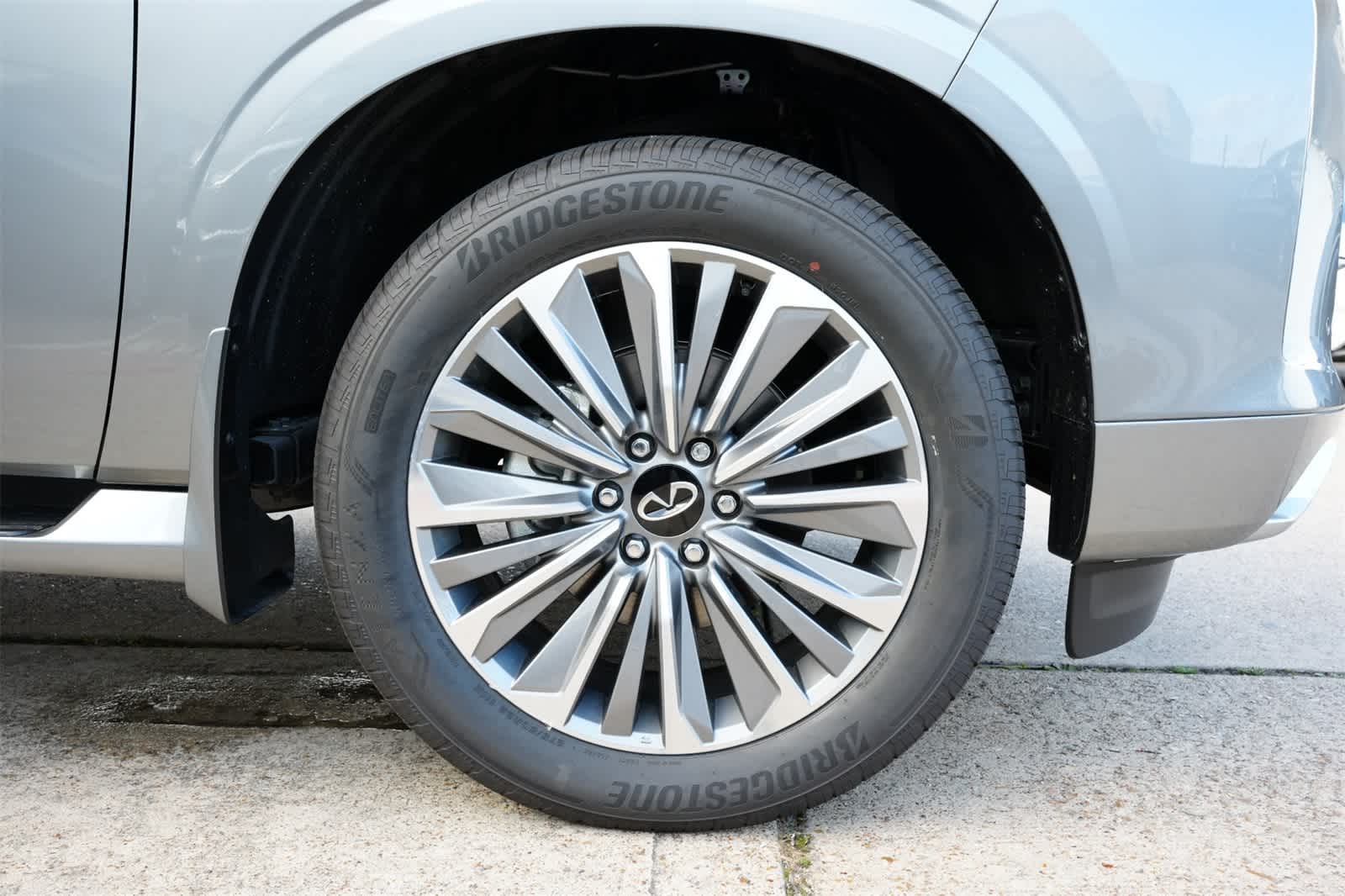 Thumbnail: 2025 INFINITI QX80 - 26