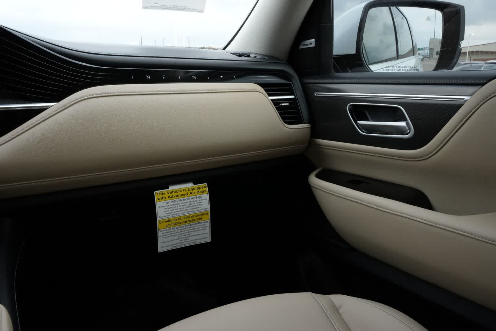 Thumbnail: 2026 INFINITI QX80 - 8