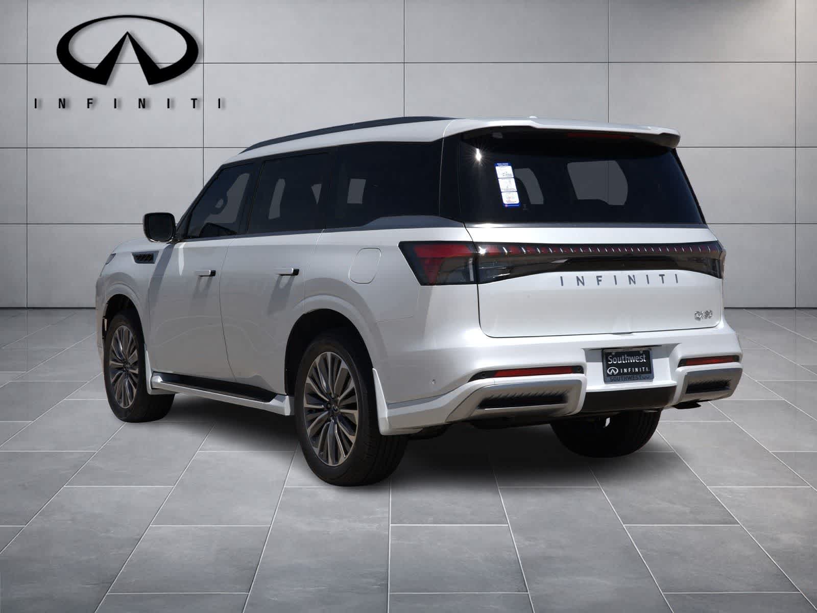 Thumbnail: 2026 INFINITI QX80 - 5